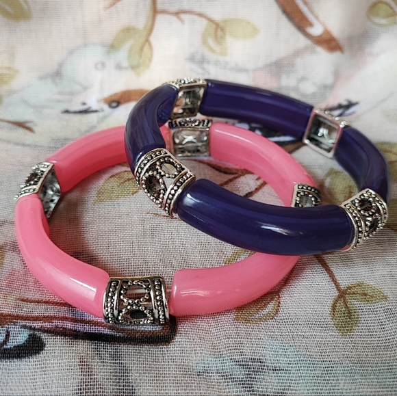 Navy Blue Lucite Curved Stretch Bracelet Vintage Silver Metal Beads NEW - Picture 8 of 9